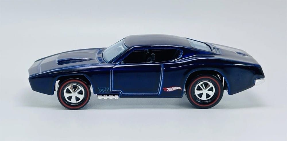 Custom Otto - 2026 Hot Wheels Super Treasure Hunt