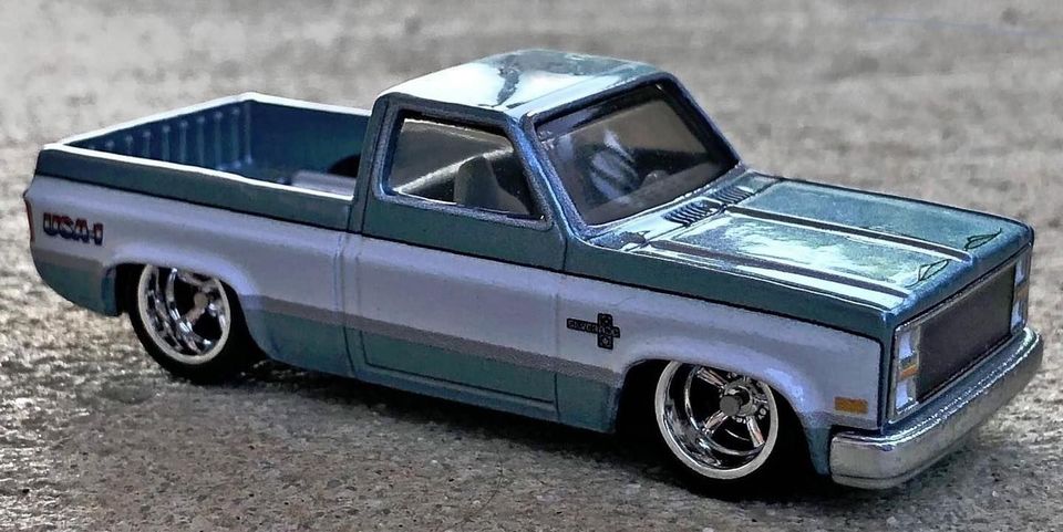 '83 Chevy Silverado - 36th Annual Collectors Convention