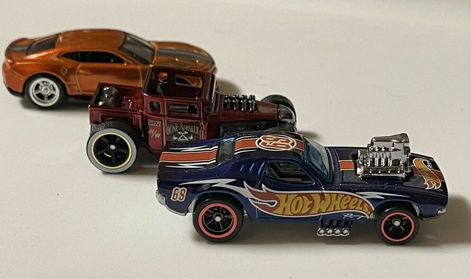 Bone Shaker, Chevrolet Camaro SS & Rodger Dodger NFTs