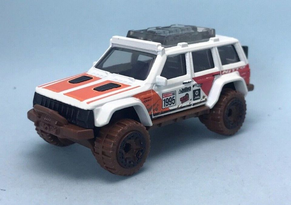 '95 Jeep Cherokee - 2023 Hot Wheels Treasure Hunt