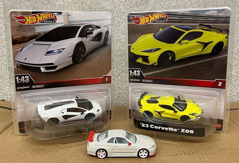 Hot Wheels 1/43 Scale