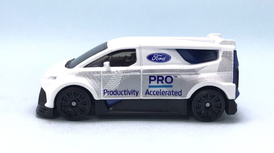 Ford SuperVan 4 + More Hot Wheels Mainlines