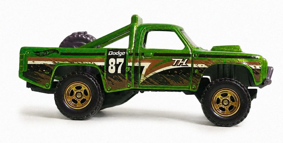 '87 Dodge D100 - 2027 Hot Wheels Super Treasure Hunt