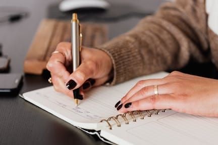 What's The Difference Between a Wedding Planner and a Day-Of Coordinator?