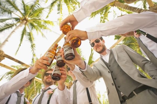 5 Tips on What to Wear to a Wedding in Singapore