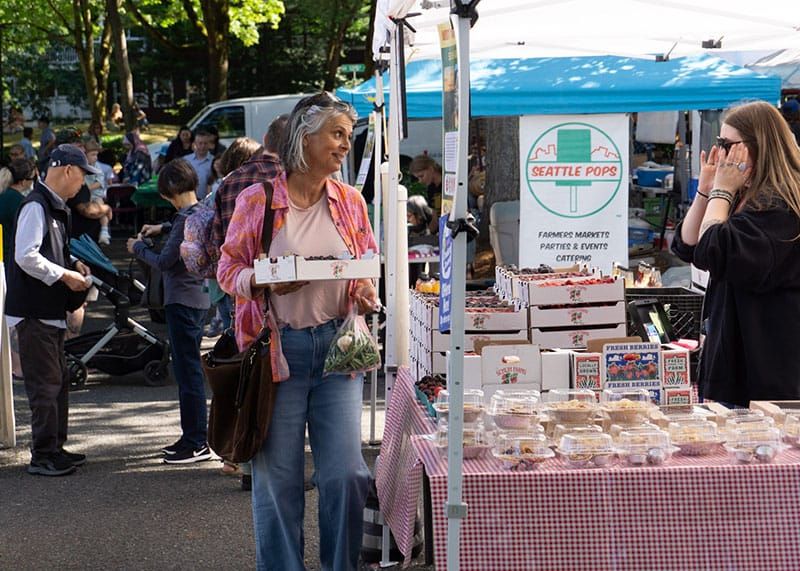 Lake City Farmers market extends season to help after supermarket closure