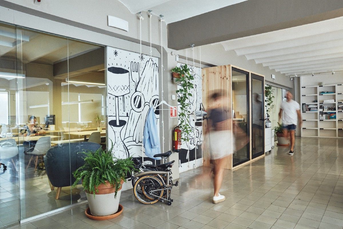 The Power of Self-criticism: (Re-)Building a Coworking Space in Barcelona