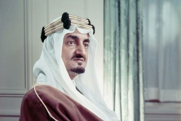 Beyond the Sword: Volume III: King Faisal - The Architect of Modern Saudi Arabia