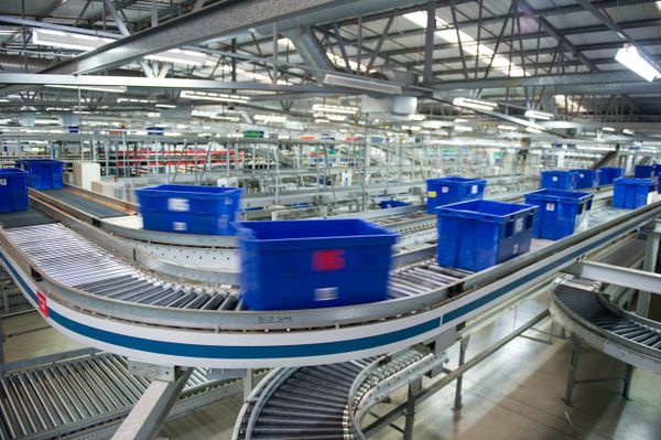 The Dividend Note - quality operators - RS1, CWK + AJB, IHP, HL (24/05/24)