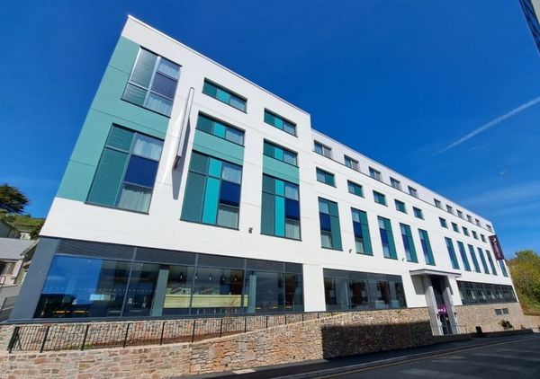 The Dividend Note - emerging value from these FTSE 100 stocks? WTB, SN. (03/05/24)