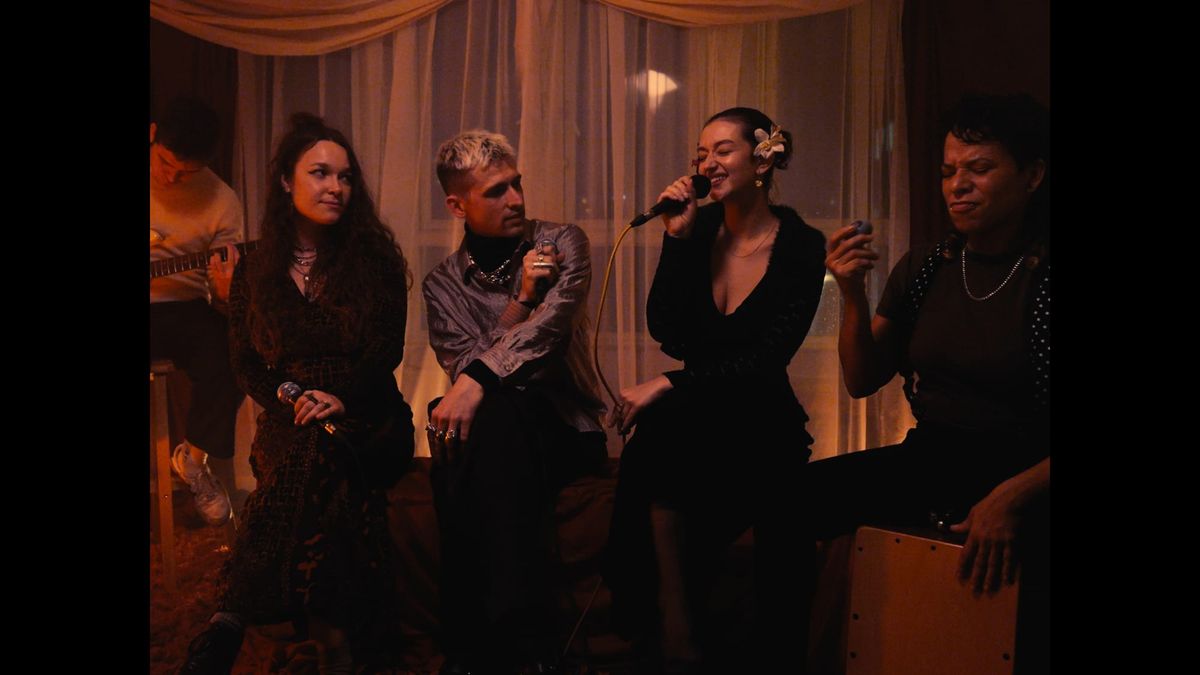 ARCHIVE: MERRY QUEERMAS Post feature image