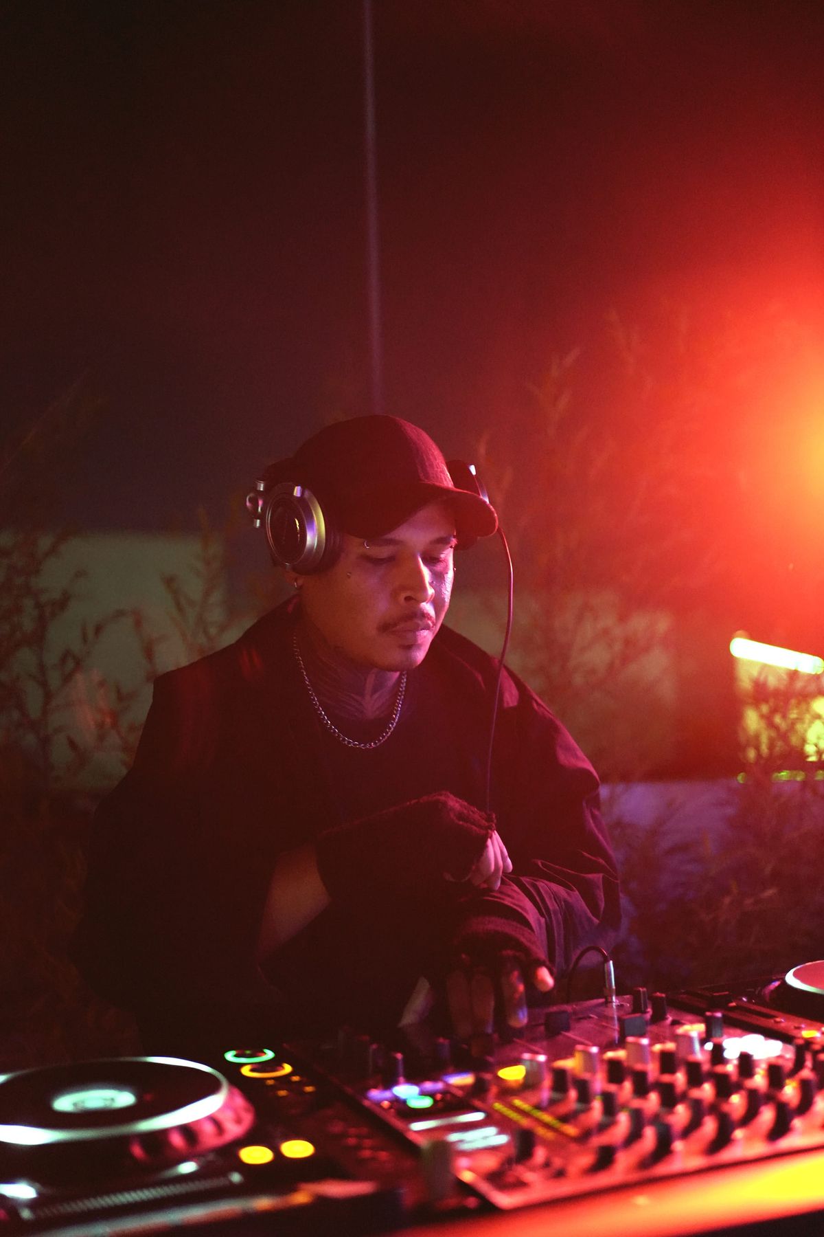 RADIO INTROE 005: APSŪ // Movement, Renewal, and Finding New Ways to Feel Post feature image