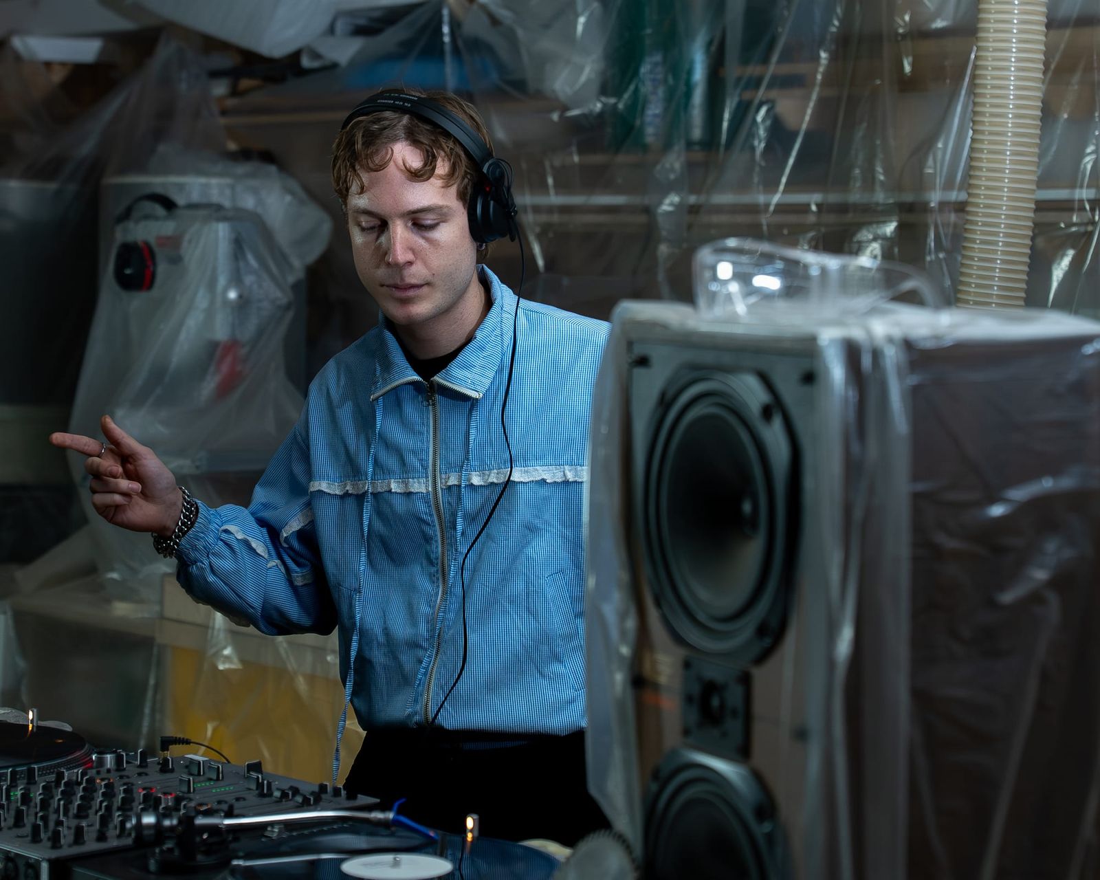 Ludi // Pulse, Melancholy, and the Art of Digging Post feature image
