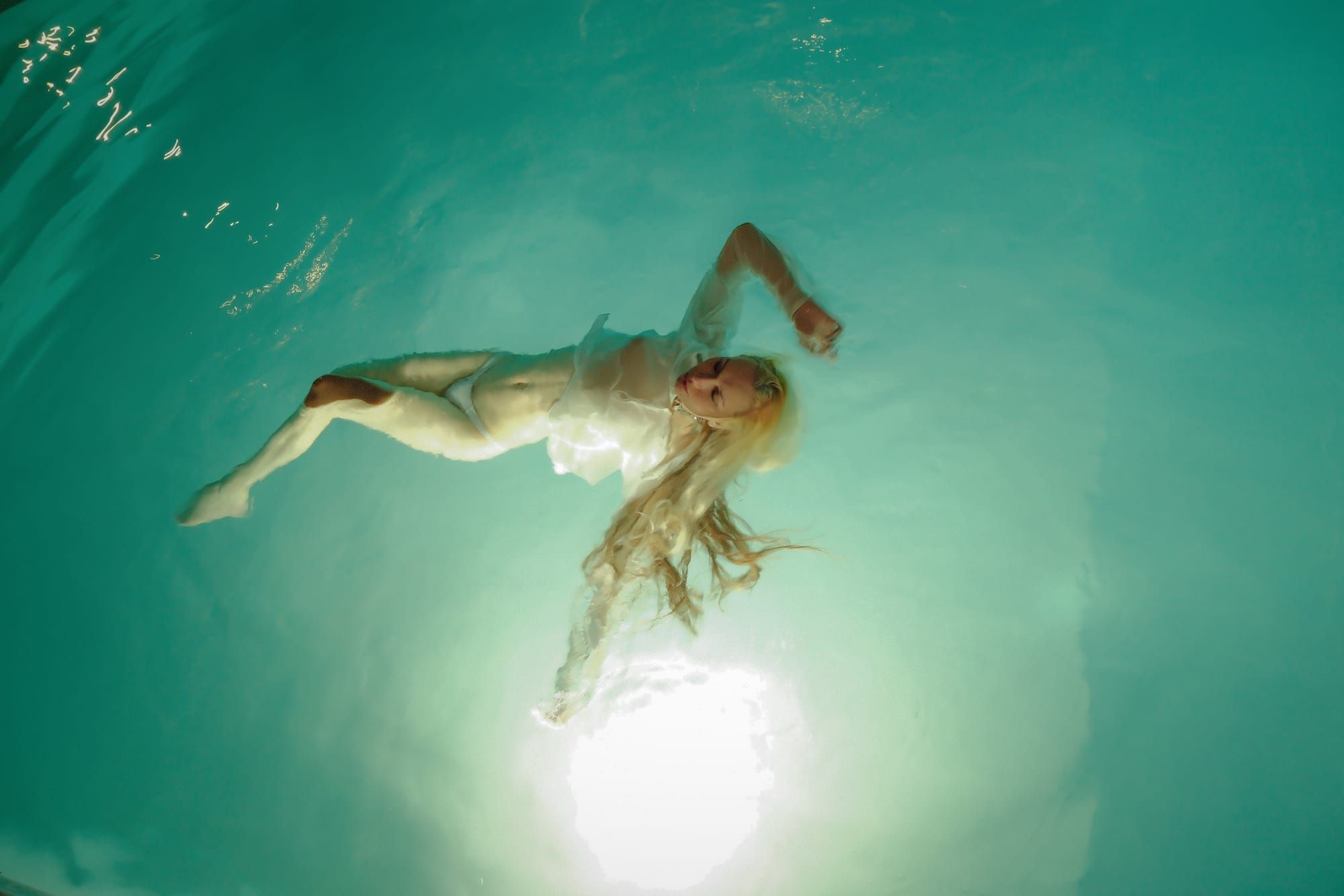 Gracie Brackstone is Documenting Life & Building Community Post image