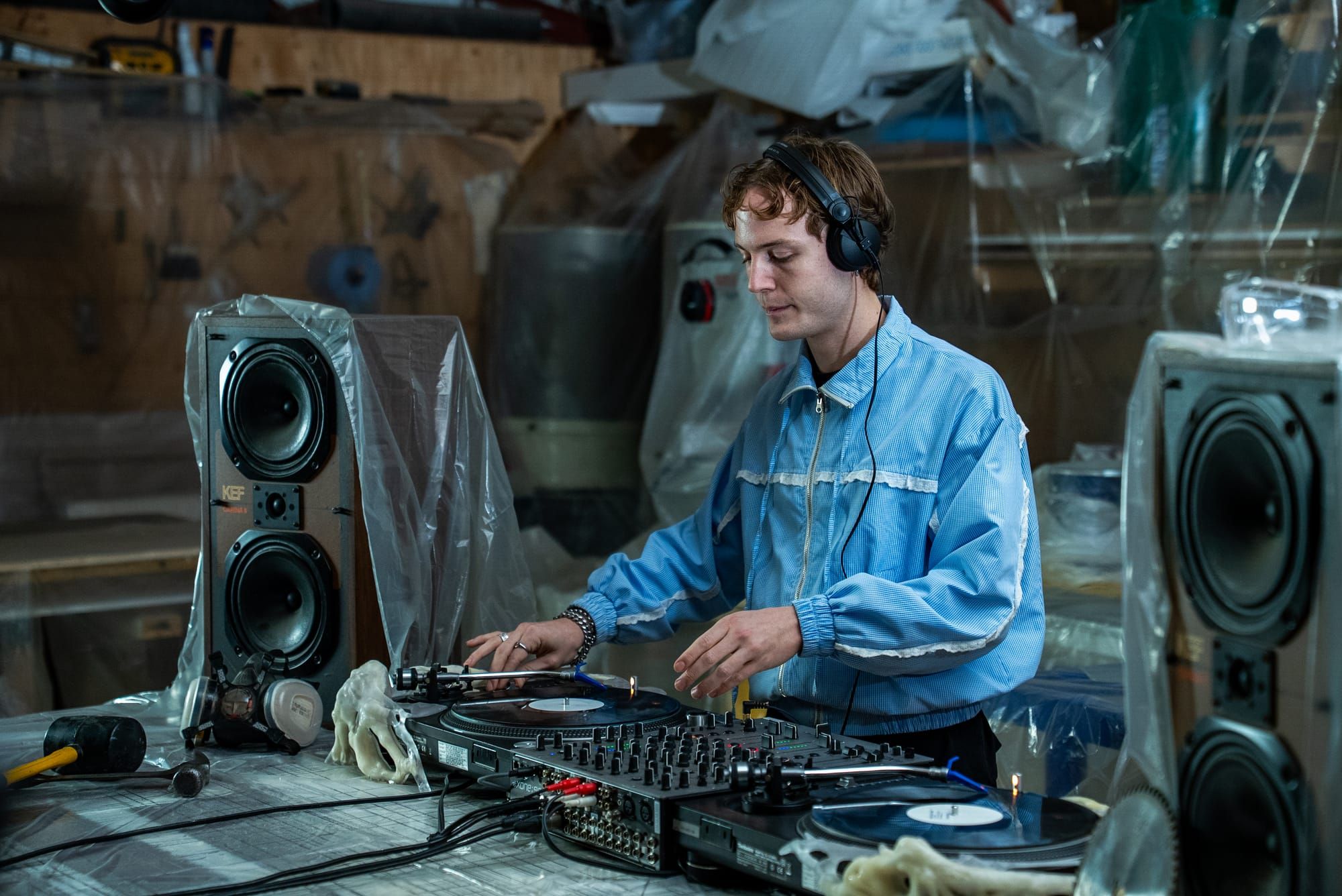 Ludi Brings Emotional Depth and Hypnotic Groove to the INTROE SONIC Series Post image