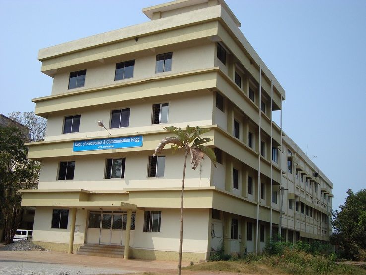 Counterstrike - A day in Tronix