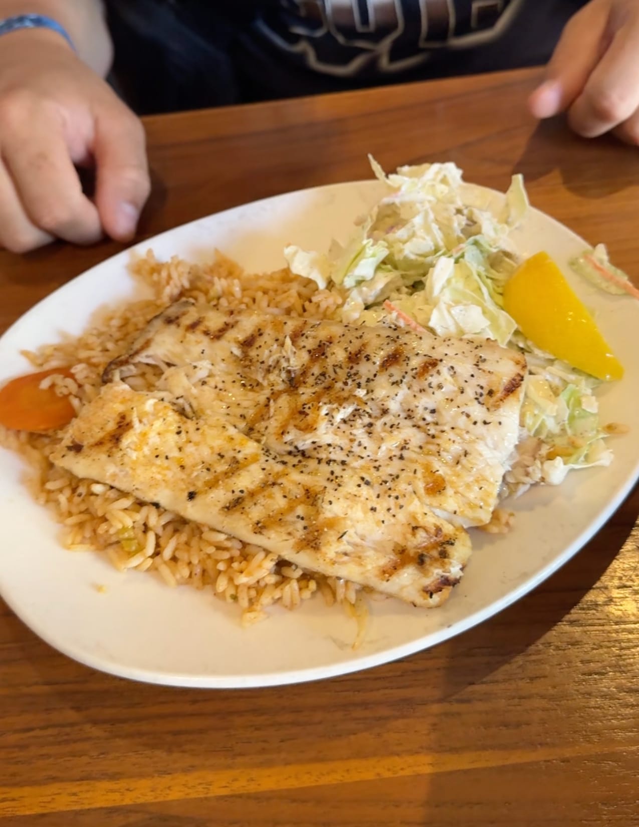 plate of delicious grilled Mahi Mahi from Paia Fish Market in Maui, Hawaii