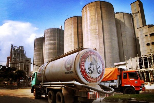 Decarbonising Cement While Building Business Resilience: An In-Depth Analysis of PT Semen Indonesia's 2025 Sustainability Report