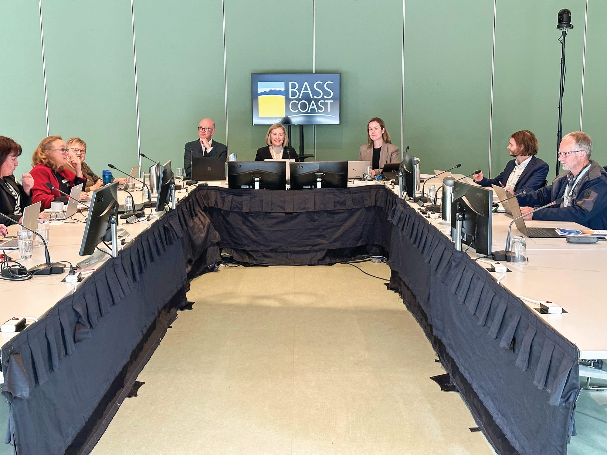 "Uninsurable and uninhabitable": councillors debate sea level rise