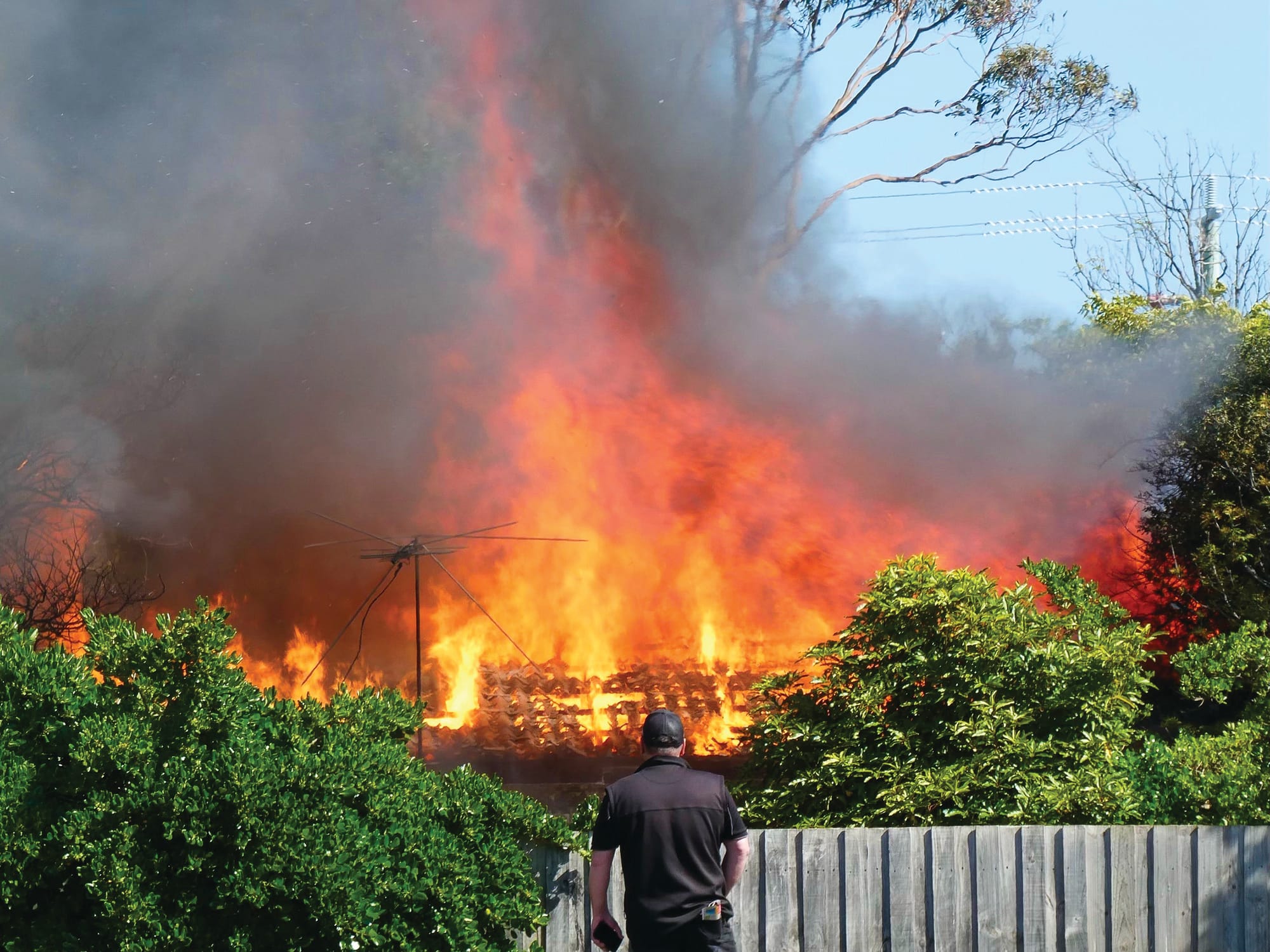 Police investigate fire