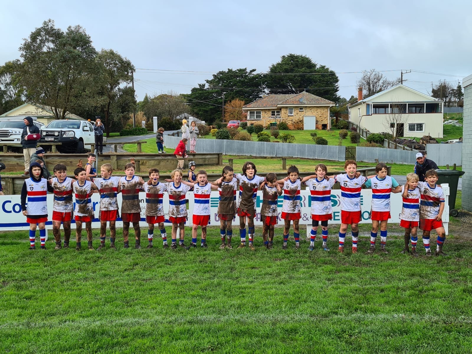 Reds brave the weather and shine