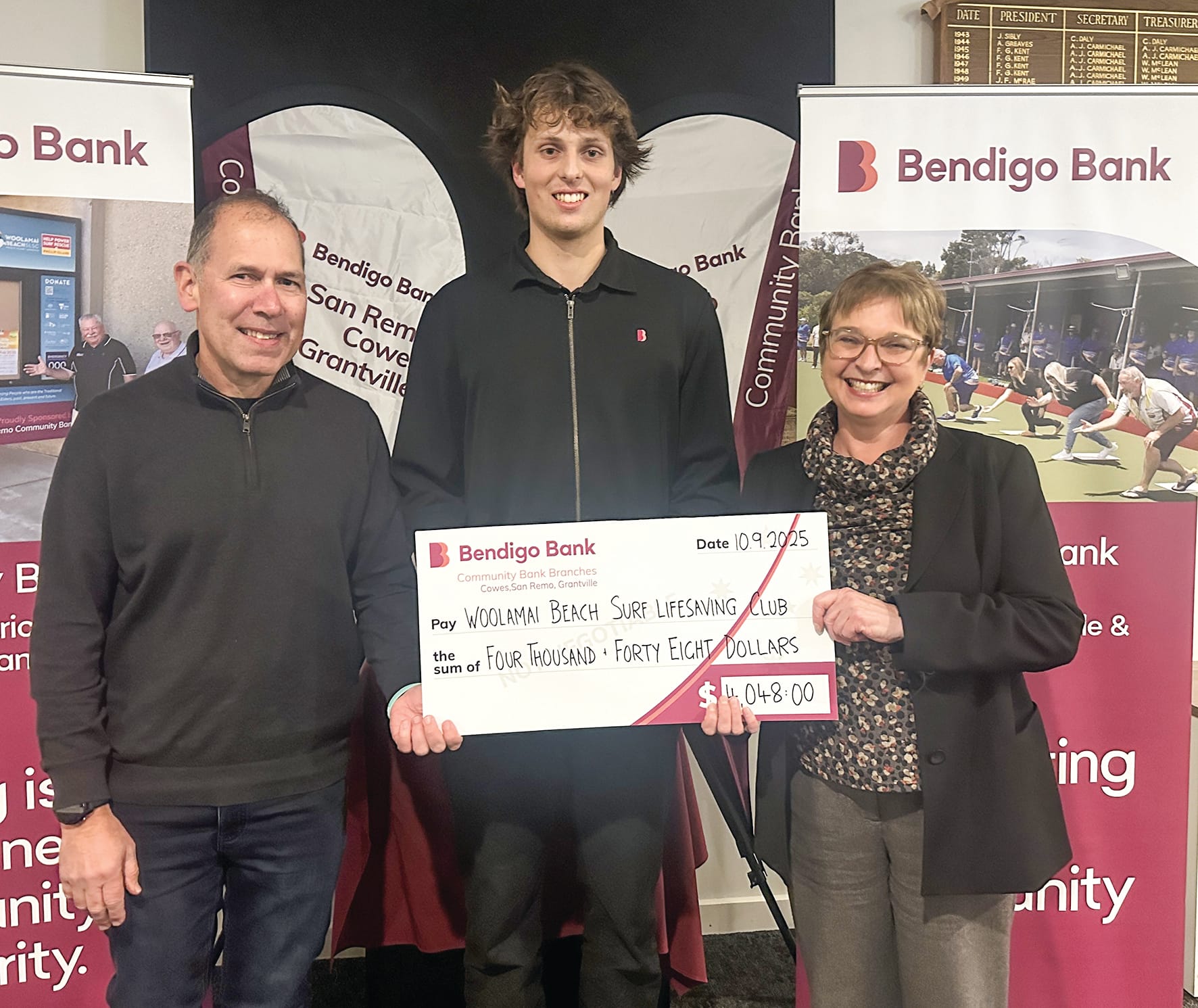 Community bank gives back