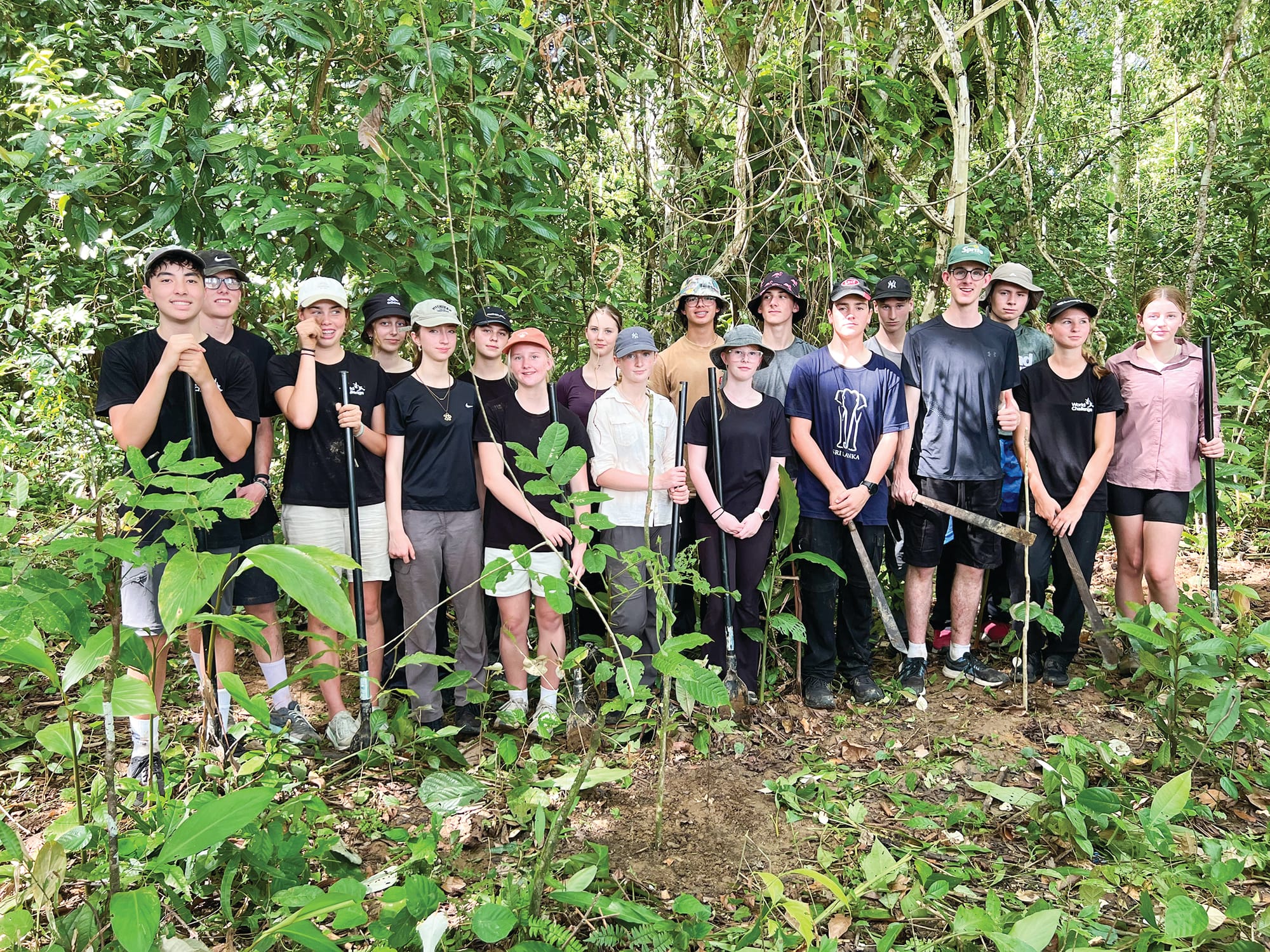 Students volunteer in Borneo
