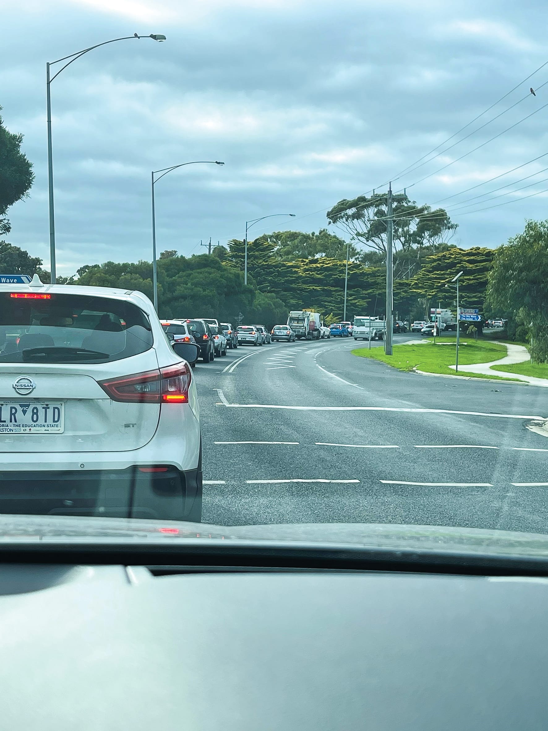 Traffic snarl angers motorists