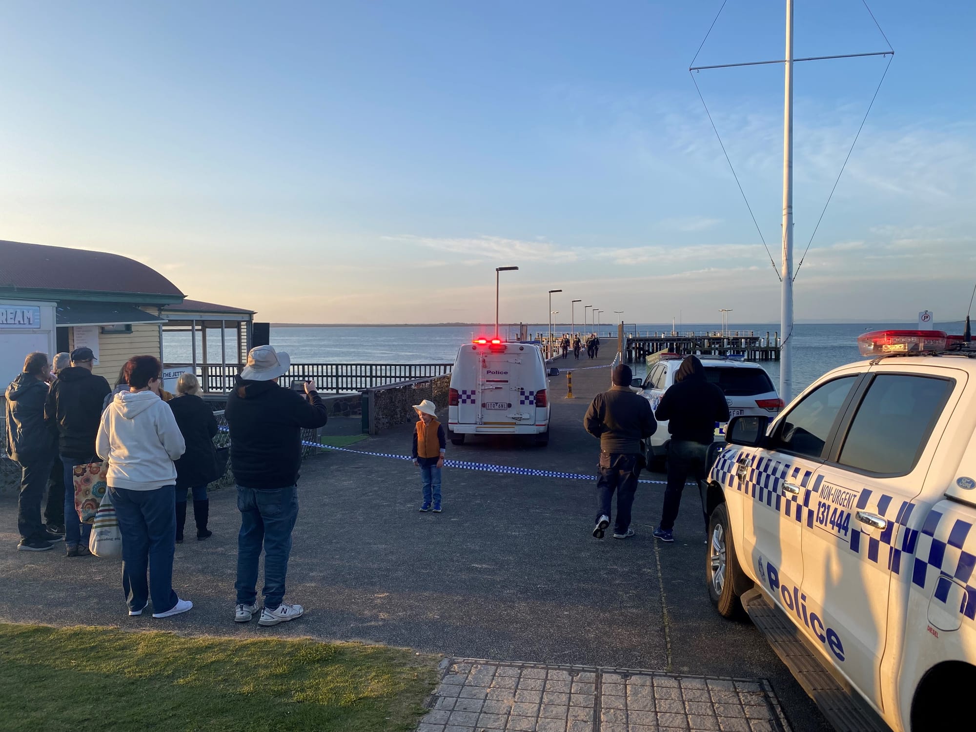 Mortar shell closes Cowes jetty