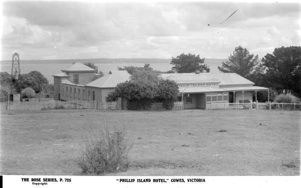 Phillip Island Hotel