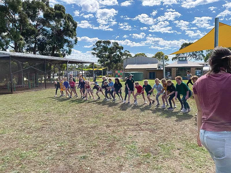 Cowes Primary races away