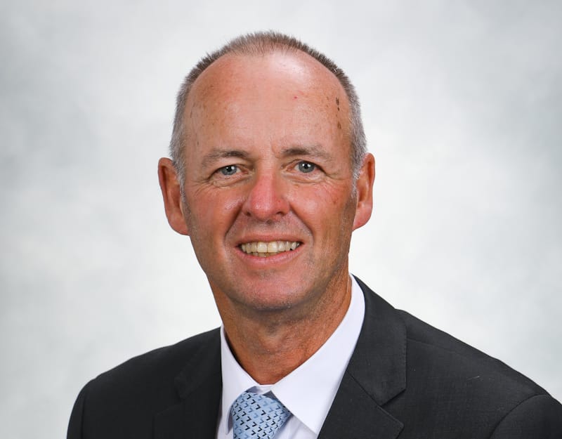 Kent resigns; Ellis to return?