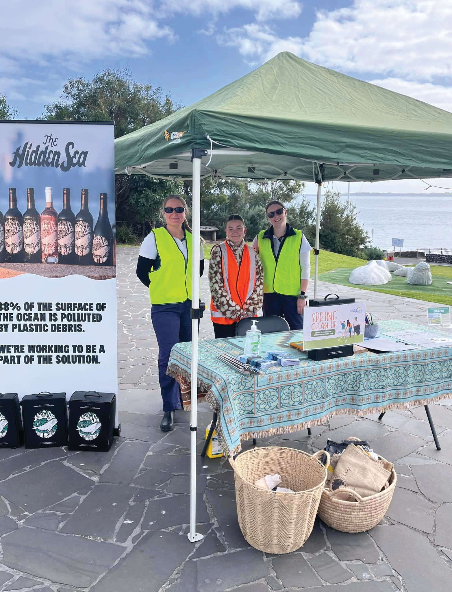 Wildlife Coast Cruises clean up