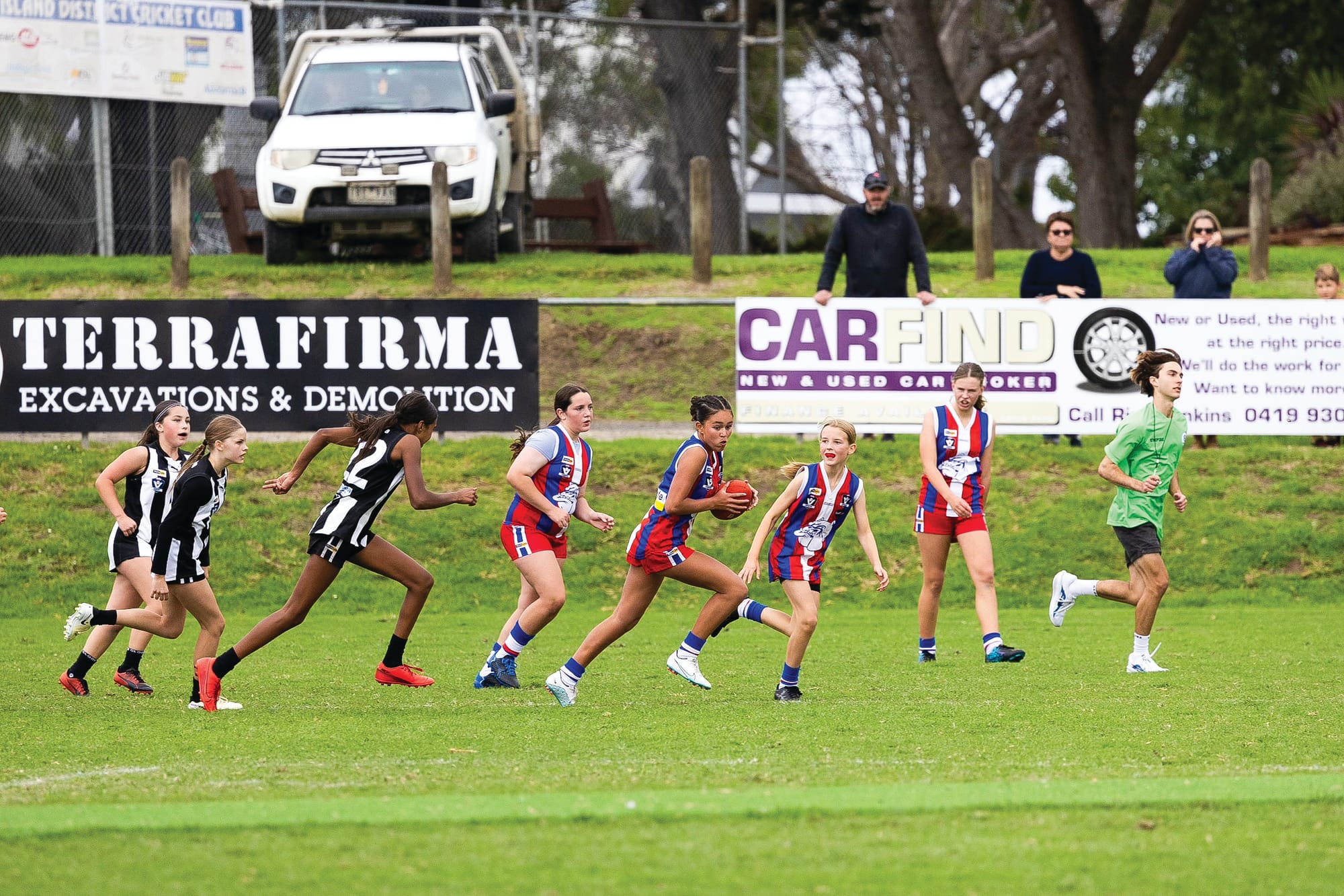 U14 Girls make promising debut in season opener