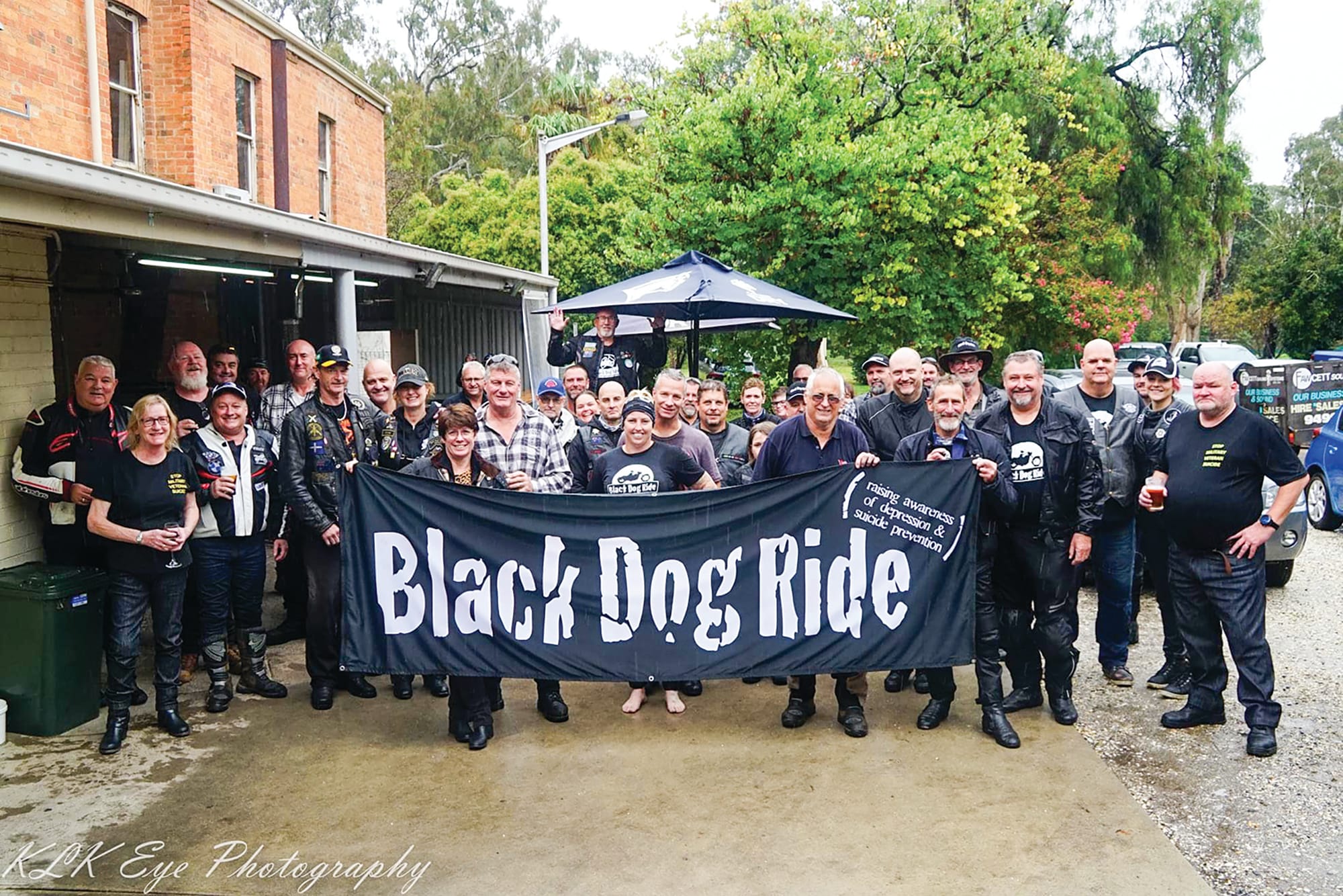 Black Dog comes to the island