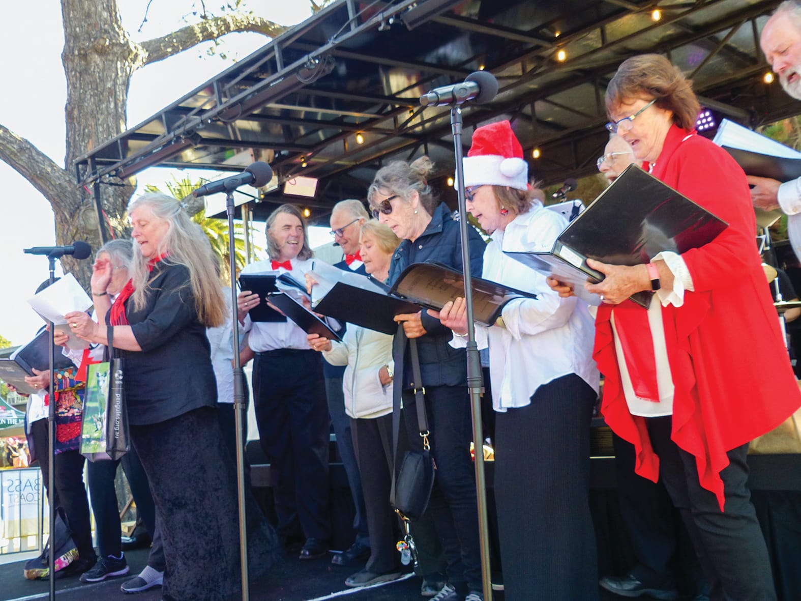 Committee delighted with Carols success