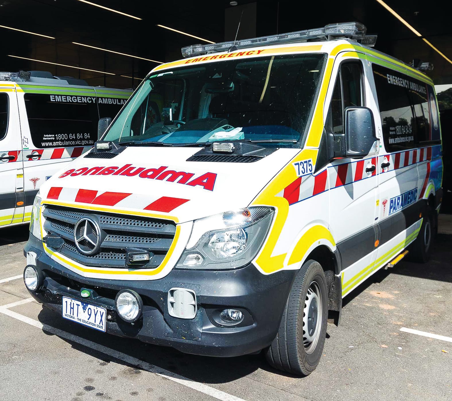 Paramedics join beach safety session