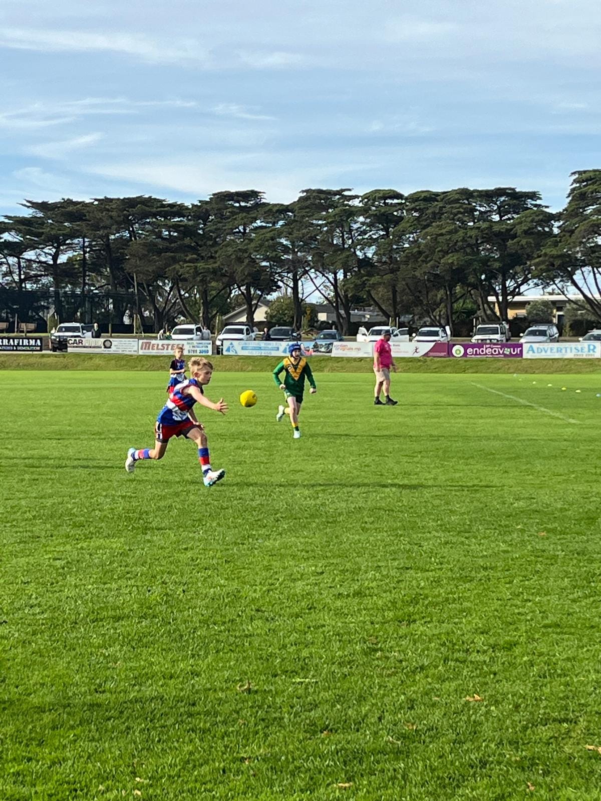 Bulldogs shine in football season opener - U10 Mixed Red