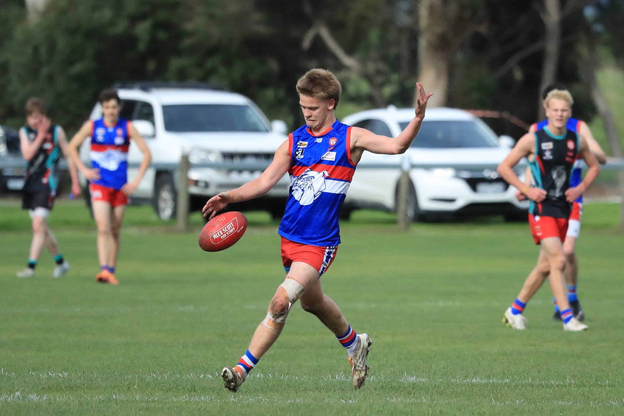 R.10 u18s v CORA LYNN