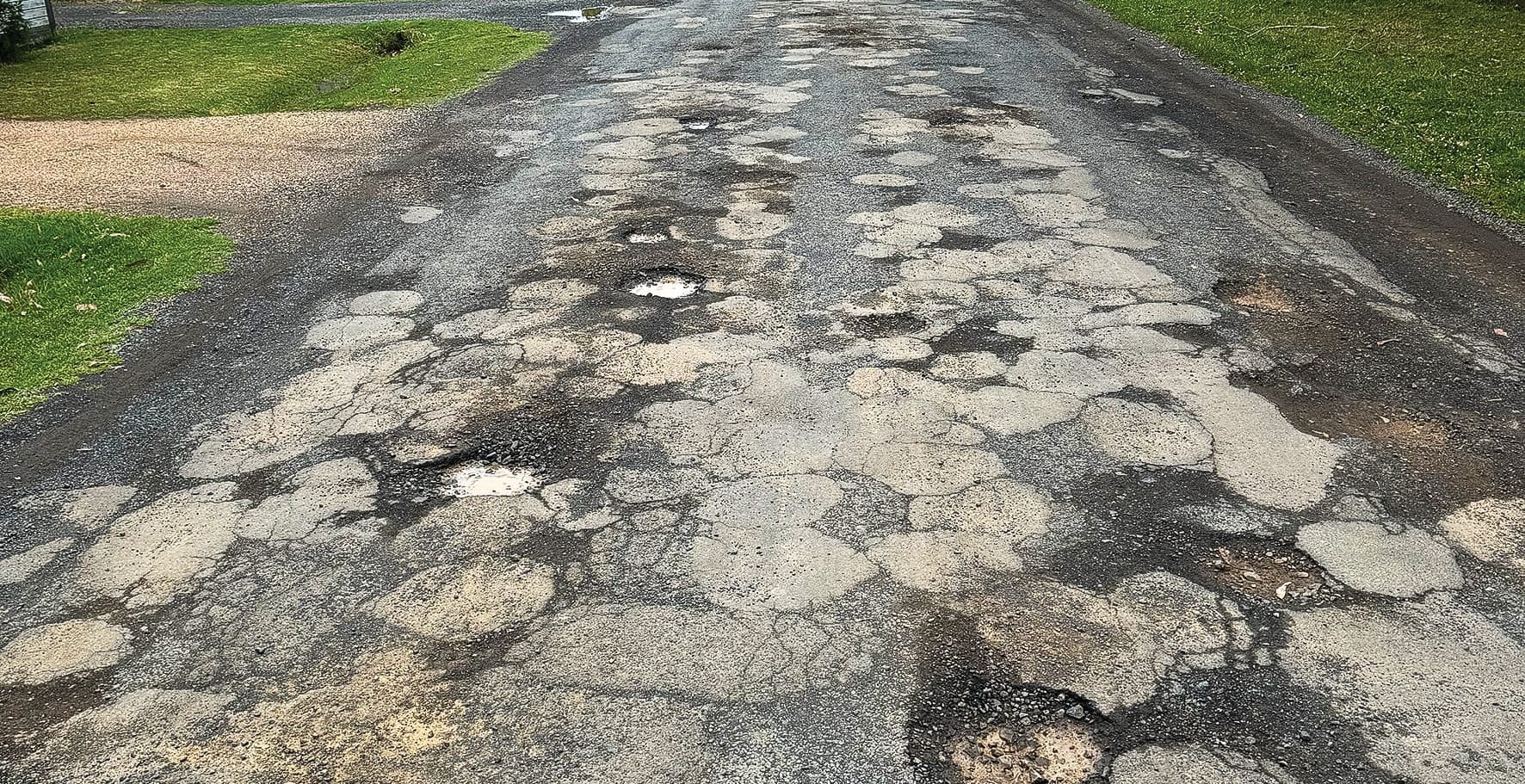 Thin road seals no longer fit for purpose says expert