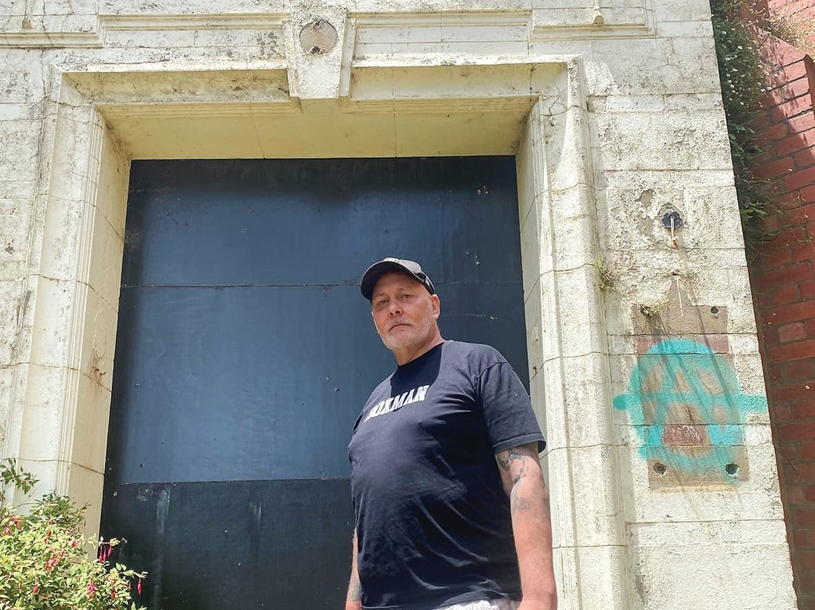 Island developer upholds his boxing title