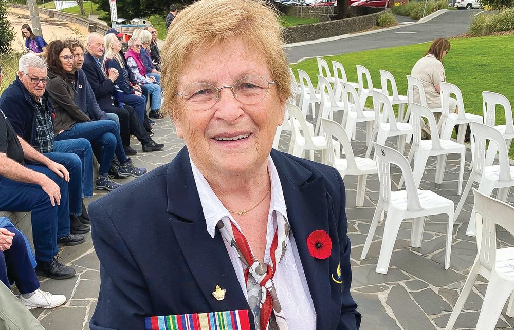 Cowes remembers post image