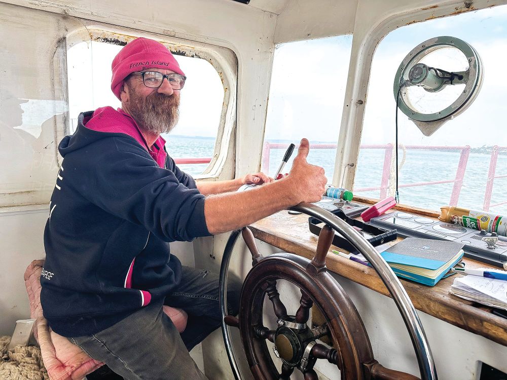 Life on the French Island barge: Easy breezy, never queasy post image