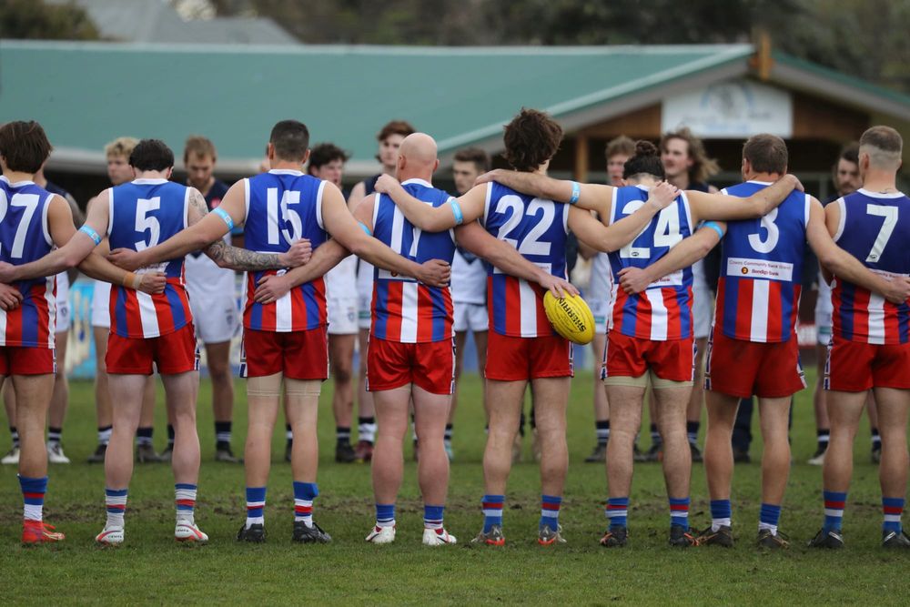 Cold, ladders, black cats and the Gooners test the Bulldogs post image