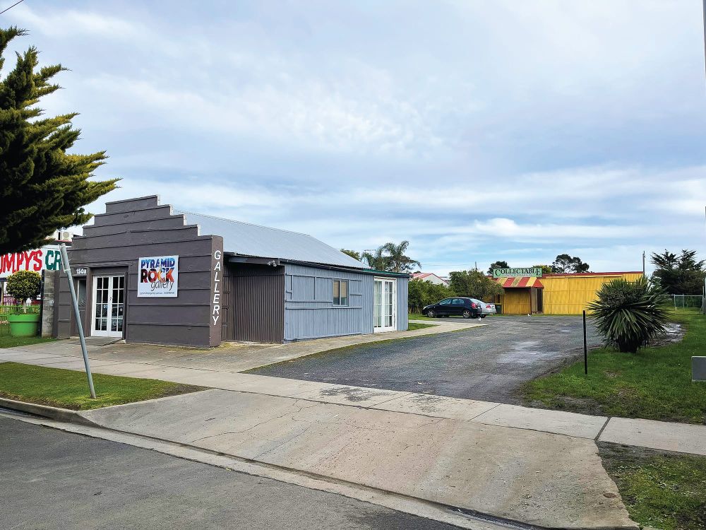 Stack them in: more units, shops for Thompson Avenue post image