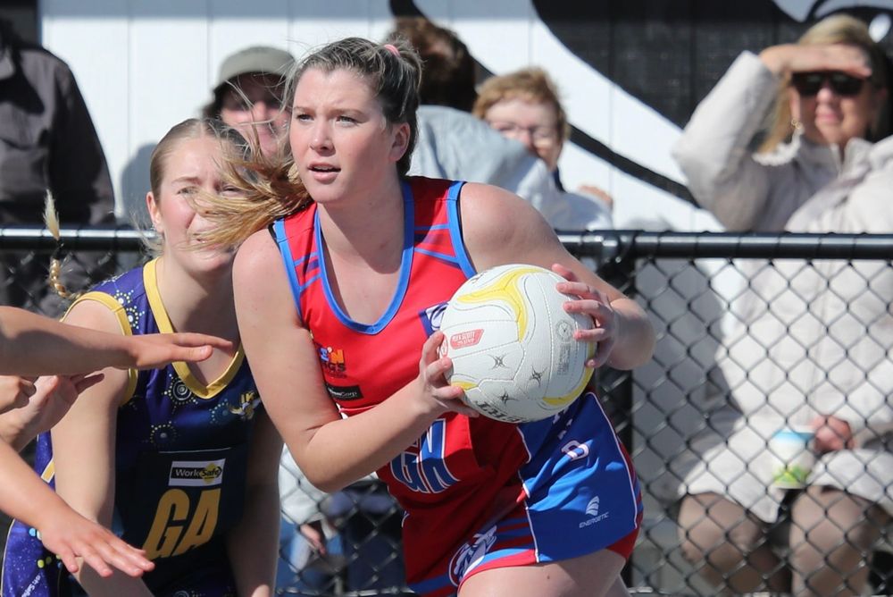 Tough loss for Island U17s post image