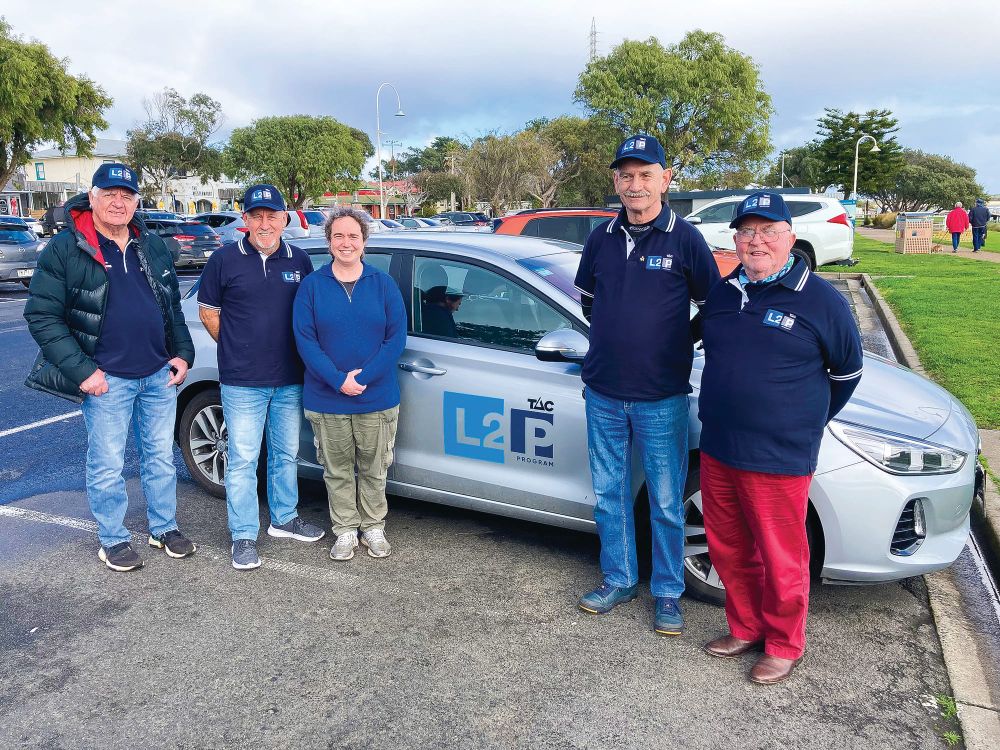 Phillip Island BUG lends learners a helping hand post image