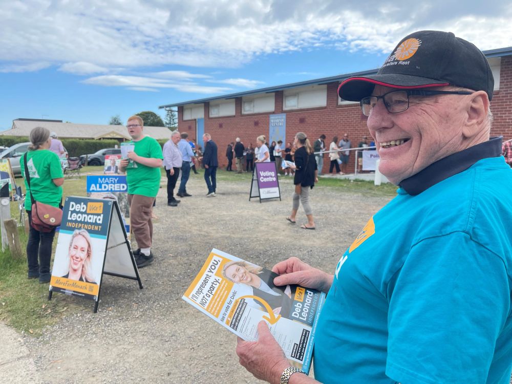 Campaign heats up for Leonard post image