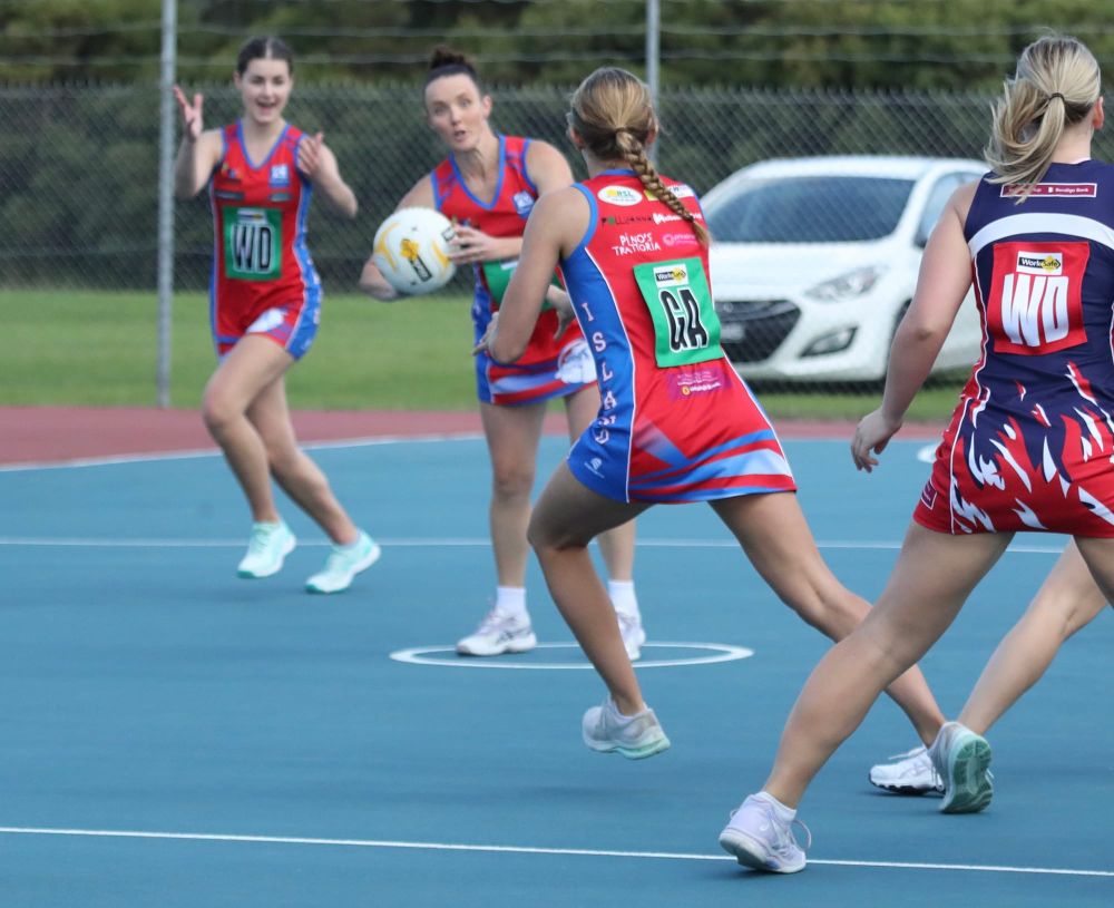 Island netballers and Koo Wee Rup battle it out - B Grade post image