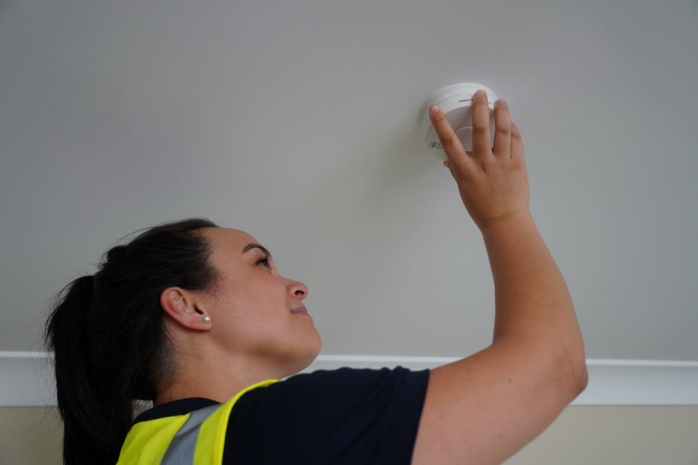 Renewed calls for interconnected smoke alarms post image